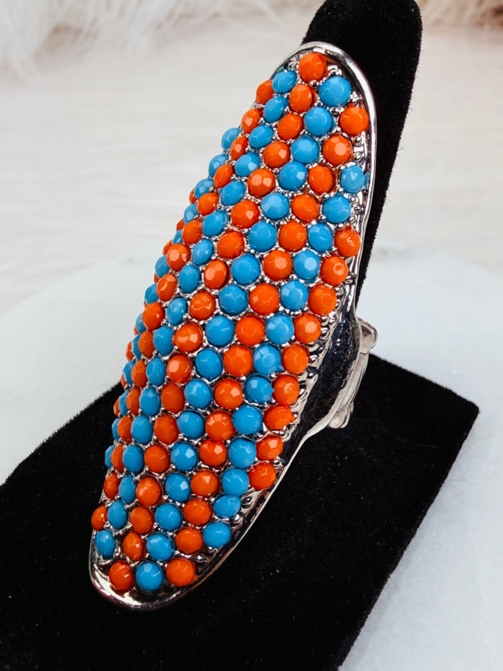 Super fun, size 7 adjustable large costume statement ring